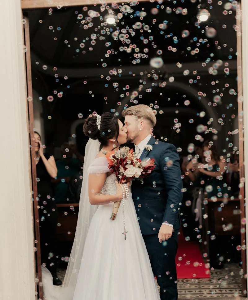 Cute wedding ideas, bubble send off