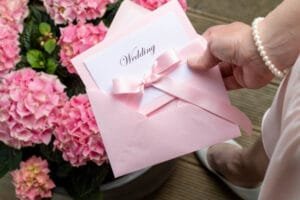 Wedding invitations. FAQs. Advice that works