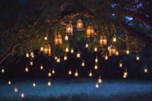 Winter wedding decor ideas. Hanging lanterns