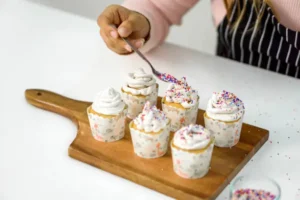 Bridal shower cupcake decorating favors