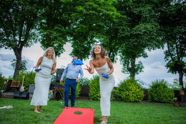 Interactive wedding ideas, corn hole