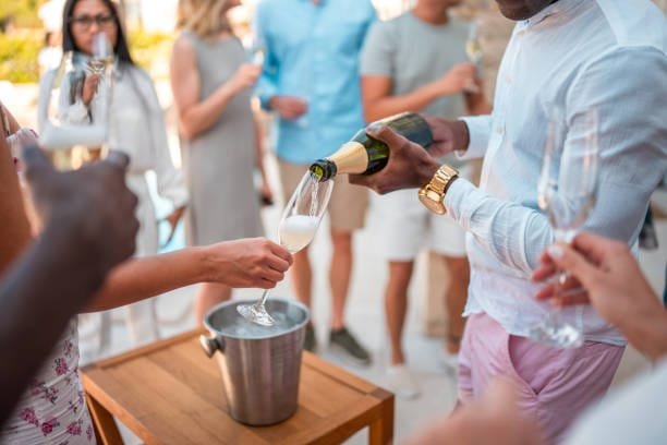 Engagement party champagne