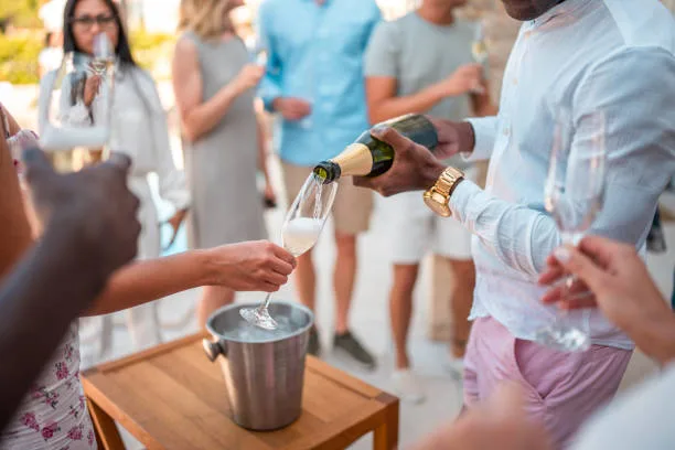 Engagement party champagne