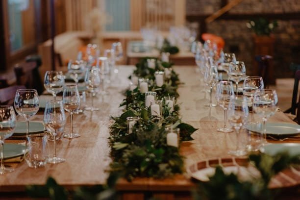 diy wedding centerpiece greenery table runner