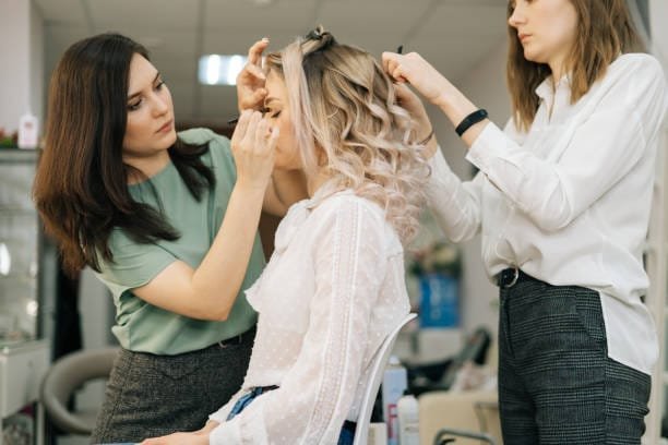 bride getting ready wedding day timeline