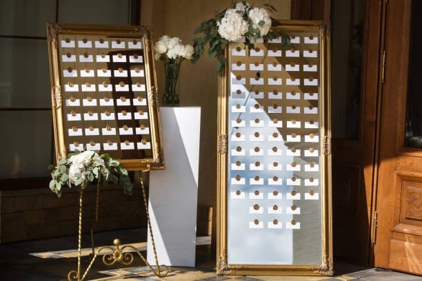 wedding seating chart, decorative mirror