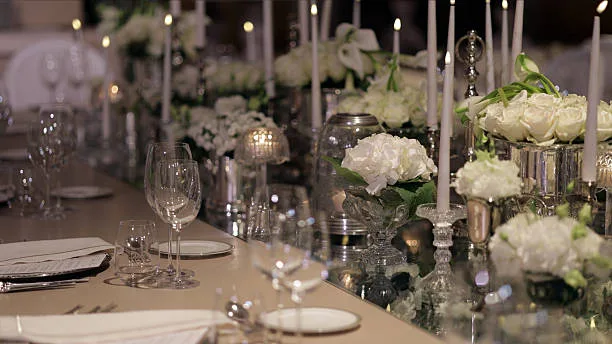 2027 wedding colors with metalic accents
