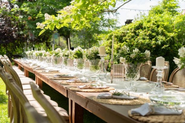 wedding reception dinner table setting